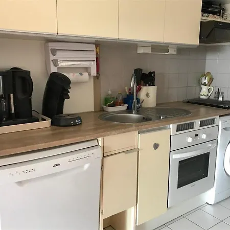 T2 - 4 Pers, A 150m, Wifi, Parking Prive, Terrasse, Plancha - Fr-1-81-258 *