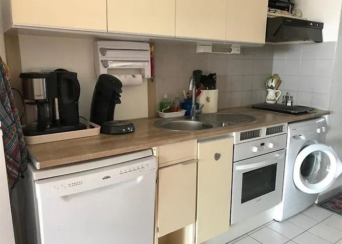 T2 - 4 Pers, à 150m, Wifi, Parking Privé, Terrasse, Plancha - Fr-1-81-258 *